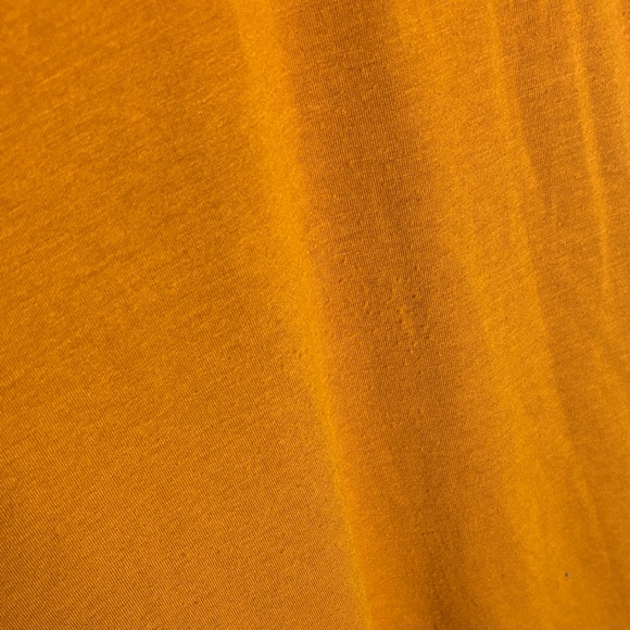 Zenana Outfitters Amber Short Sleeve V-Neck Tee - Picture 5 of 5